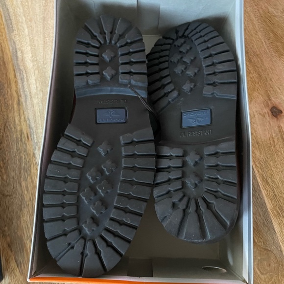 Dockers - Picture 3 of 5